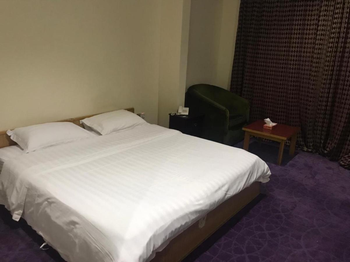 Al Aziziyah Hotel And Suites Khamis Mushait Exterior foto