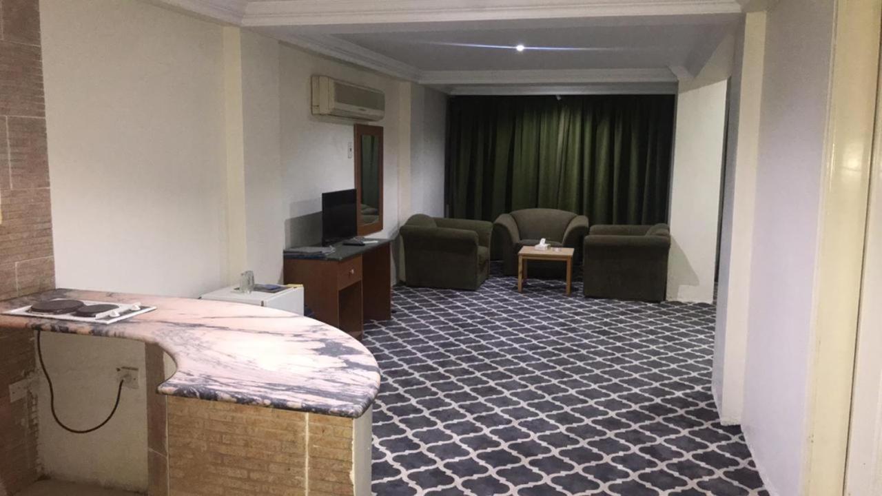 Al Aziziyah Hotel And Suites Khamis Mushait Exterior foto
